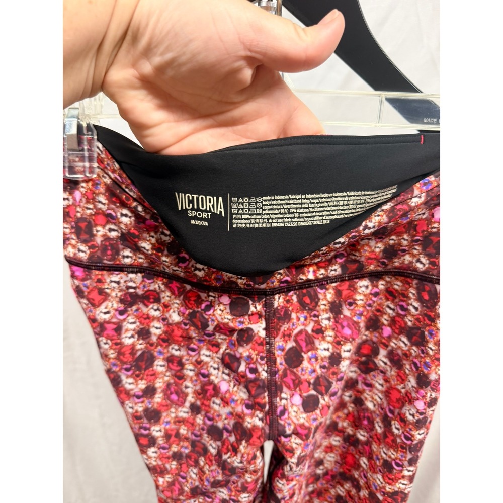 Victoria Sport Women's Knockout High Rise 7/8 Athletic Tights in Gemstone Print - Picture 4 of 4